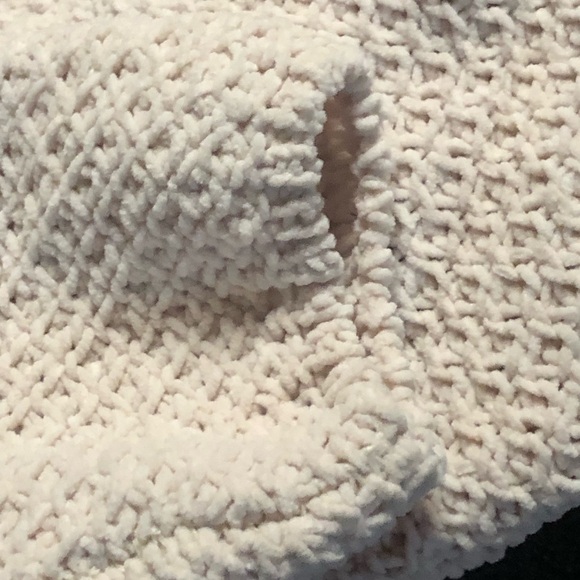 The condition is like new. Crop or short, I believe it’s a crocheted Sweater. - Picture 5 of 5
